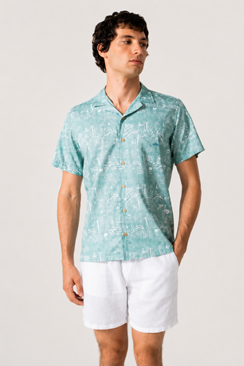 Foto de Camisa bowling verde estampado veraniego