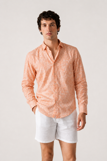 Foto de Camisa estampado geométrico verano color salmón