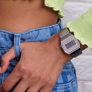 Picture of Reloj unisex retro Casio digital acero plateado