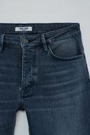 Foto de Pantalón vaquero regular fit color azul efecto lavado
