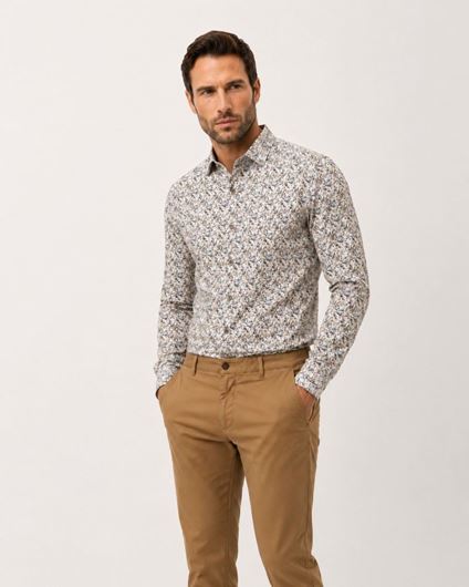 Foto de Camisa con bolsillo estampado hojas tonos azul y marrón