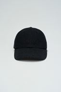 Foto de Gorra de lana con logo borgado color negro