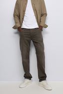 Foto de Pantalones Regular Fit S-Activ cierre abotonado marrón lavado