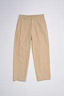 Foto de Pantalón chino corte recto beige