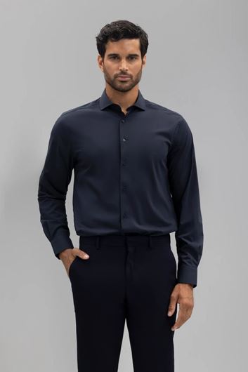 Foto de Camisa de vestir Slim Fit water repellent azul marino