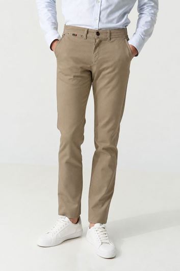 Foto de Pantalón DB chino microestructura beige modern fit