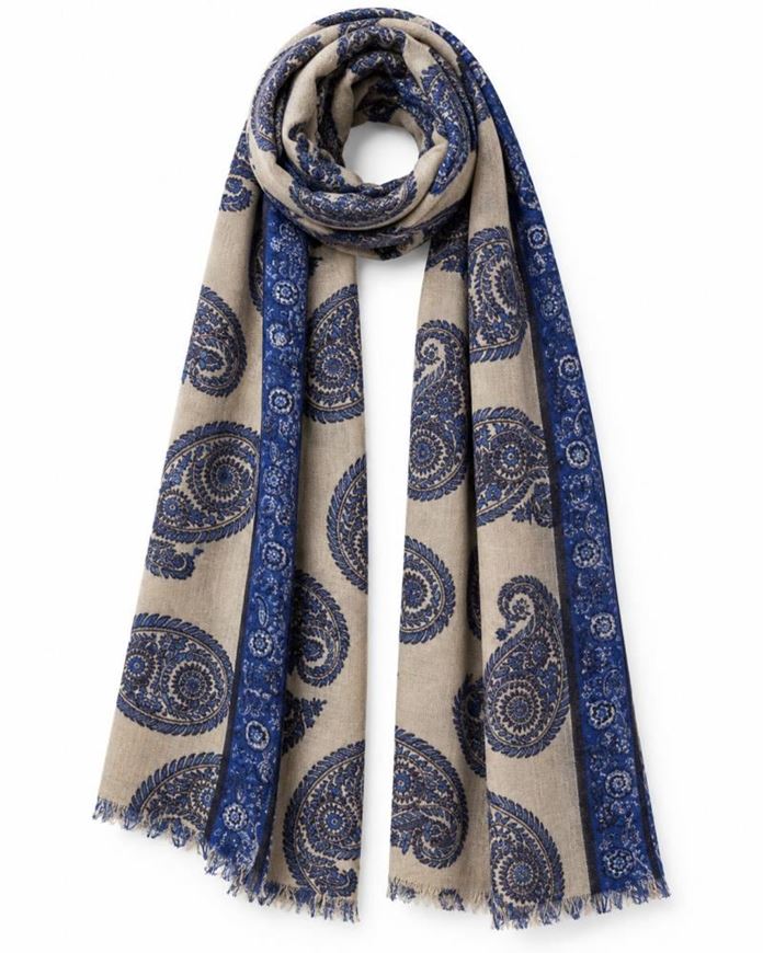 Foto de Fular Boccola beige con estampado paisley azul 70x200cm
